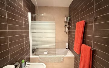 Property slide 14