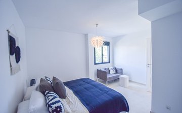 Property slide 17