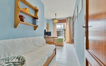 Property slide 17