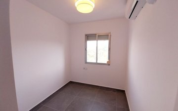 Property slide 19