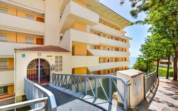 Property slide 24