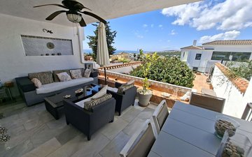 Property slide 10