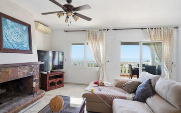 Property slide 10