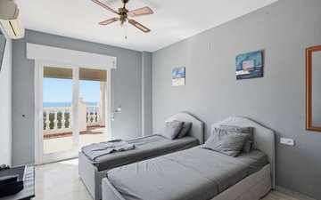 Property slide 21