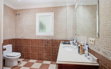 Property slide 24