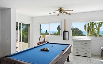 Property slide 31