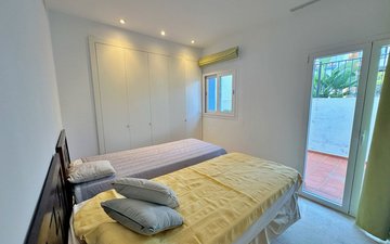 Property slide 20