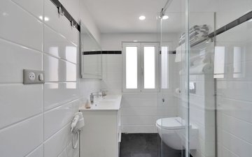 Property slide 20