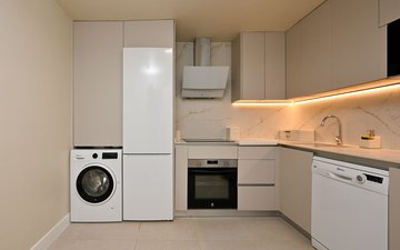 Property slide 25