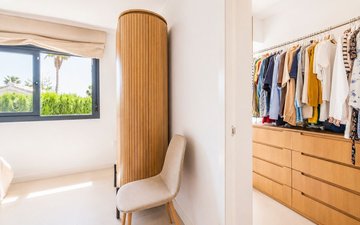 Property slide 19