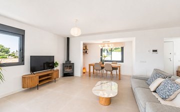 Property slide 7