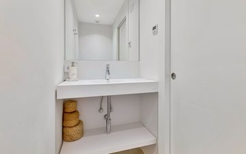 Property slide 22