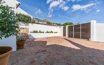 Property slide 102