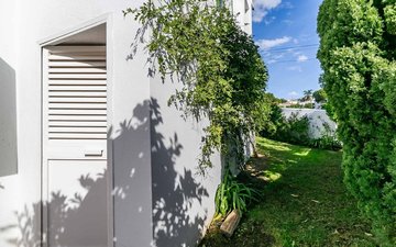 Property slide 105