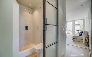 Property slide 121