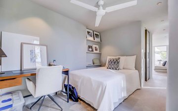 Property slide 124