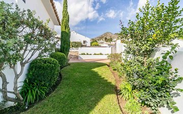 Property slide 30