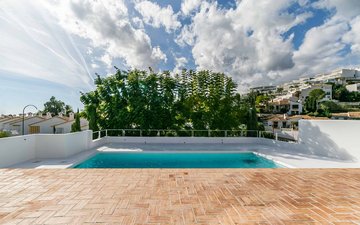 Property slide 95
