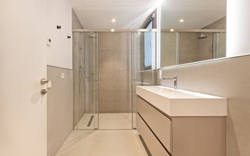 Property slide 20