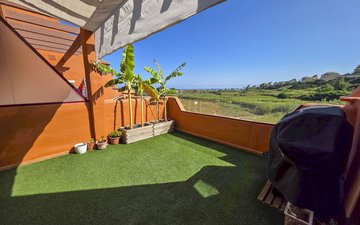 Property slide 40