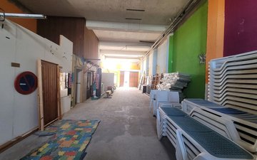 Property slide 7