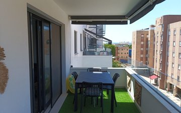Property slide 22