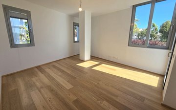 Property slide 21