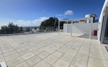 Property slide 32