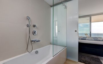Property slide 32