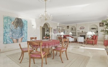 Property slide 18