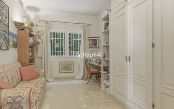 Property slide 33