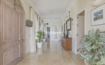 Property slide 40