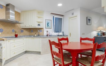 Property slide 44