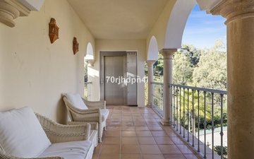 Property slide 52