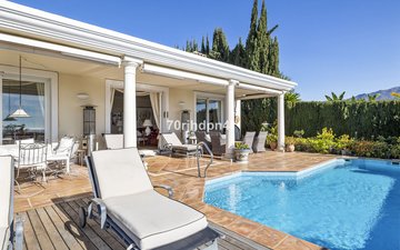 Property slide 62