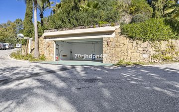 Property slide 76