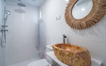 Property slide 20