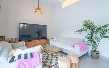 Property slide 3