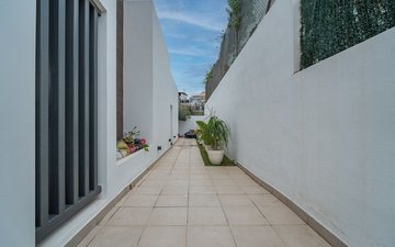 Property slide 33