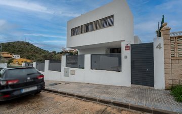 Property slide 35