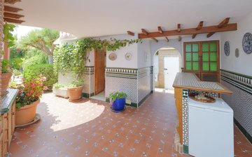Property slide 23