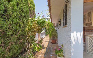 Property slide 48