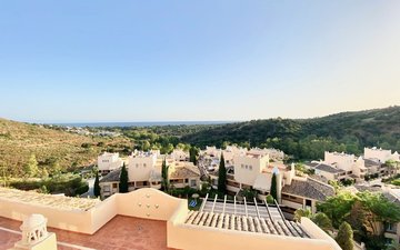 Property slide 32