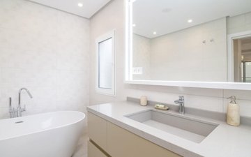 Property slide 19