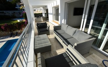 Property slide 7