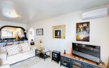 Property slide 10