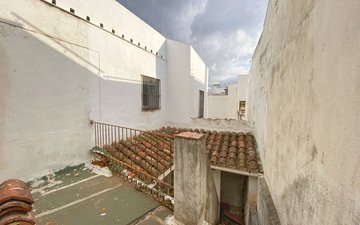 Property slide 14