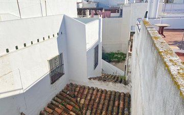 Property slide 19
