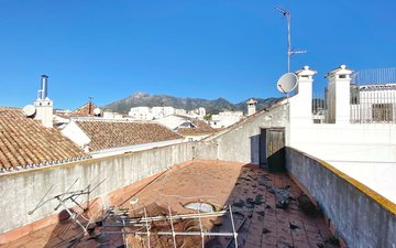 Property slide 22