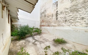 Property slide 4